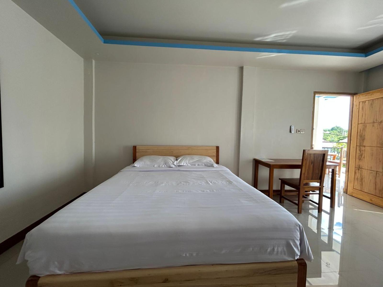 Four-G Home Stay & Komodo Tour Labuan Bajo Eksteriør billede