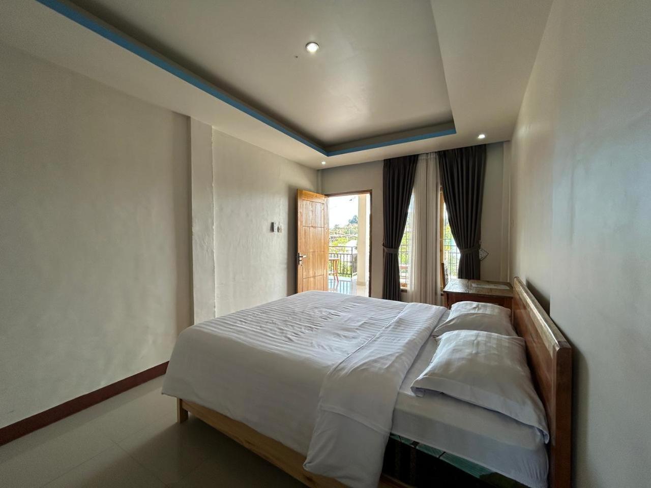 Four-G Home Stay & Komodo Tour Labuan Bajo Eksteriør billede